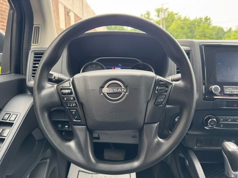 Used 2022 Nissan Frontier S image 10