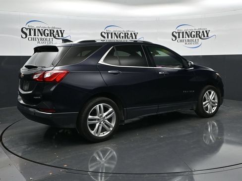 Used 2021 Chevrolet Equinox Premier FWD image 7