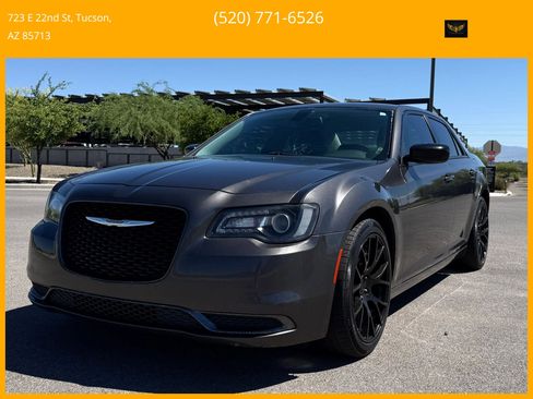 Used 2018 Chrysler 300 Touring w/ Sport Appearance Package image 1