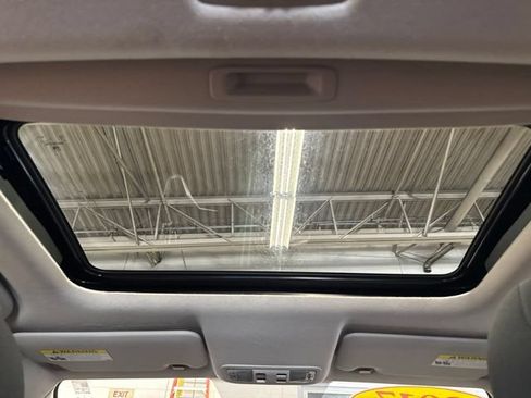 Used 2017 Honda Fit EX image 23