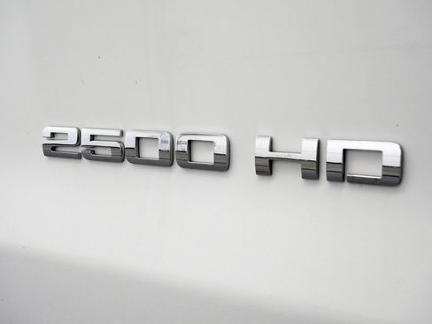 Used 2019 Chevrolet Silverado 2500 LT w/ Z71 Package, Off-Road AWD/4WD image 10