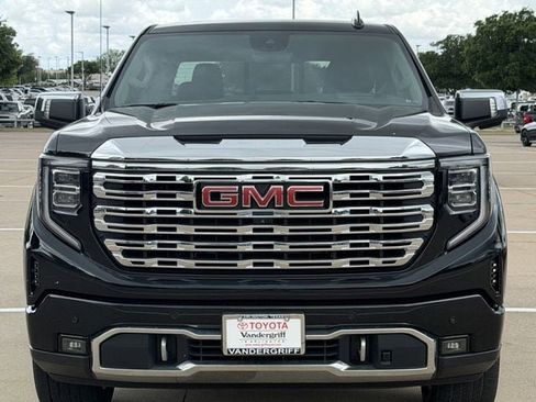 Used 2023 GMC Sierra 1500 Denali w/ Denali Reserve Package AWD/4WD image 8