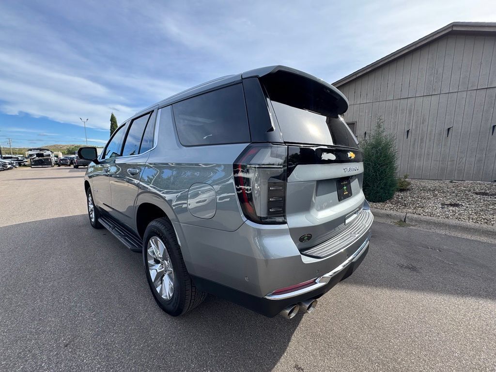Used 2026 Chevrolet Tahoe Premier AWD/4WD image 11