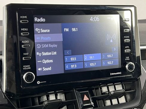 Used 2021 Toyota Corolla LE image 26