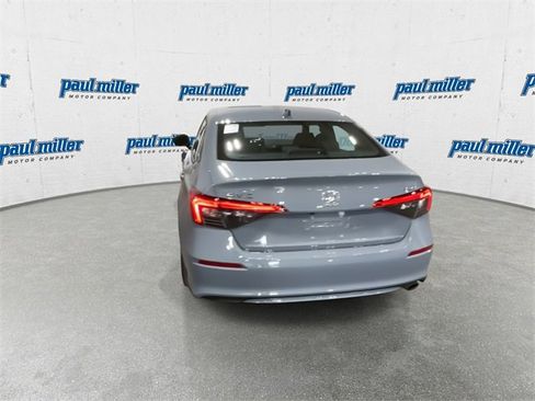 Used 2023 Honda Civic Sport image 9