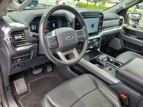 Used 2022 Ford F150 Lariat w/ Equipment Group 502A High AWD/4WD image 19