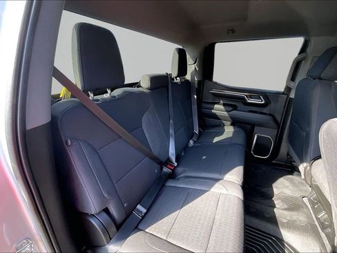Used 2022 Chevrolet Silverado 1500 RST AWD/4WD image 27