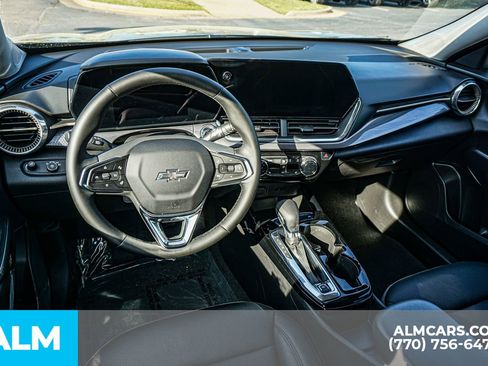 Used 2025 Chevrolet Trax ACTIV w/ Driver Confidence Package FWD image 29