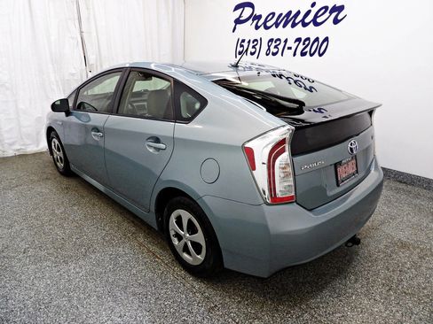 Used 2015 Toyota Prius Two FWD image 4