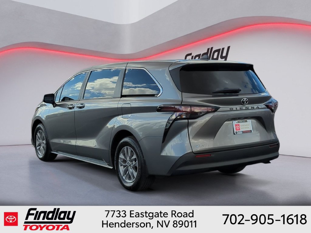 Certified 2026 Toyota Sienna LE FWD image 3
