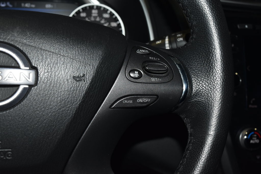 Used 2023 Nissan Murano SV AWD/4WD image 9