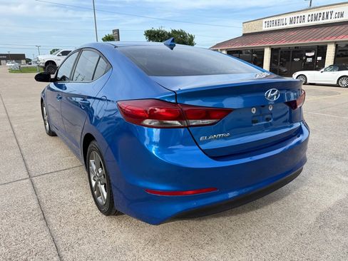 Used 2018 Hyundai Elantra SEL FWD image 5
