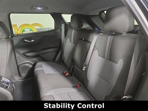 Used 2025 Chevrolet Blazer LT w/ Convenience Package FWD image 11