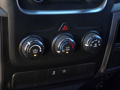 Used 2018 RAM 1500 Express image 20