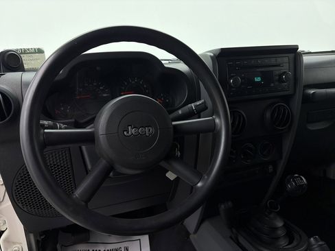 Used 2007 Jeep Wrangler X image 3