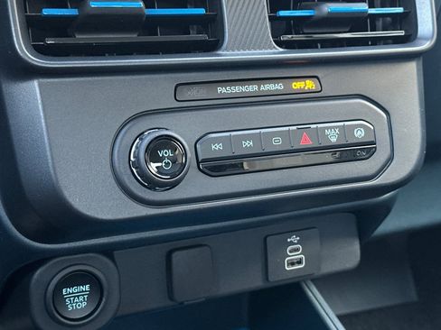 New 2026 Ford Maverick XLT w/ XLT Luxury Package image 18