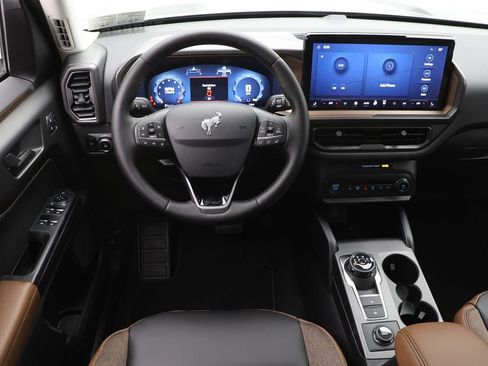 New 2025 Ford Bronco Sport Outer Banks image 9