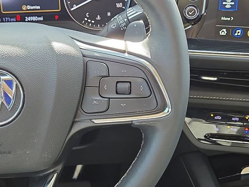 Used 2023 Buick Envision Essence image 20