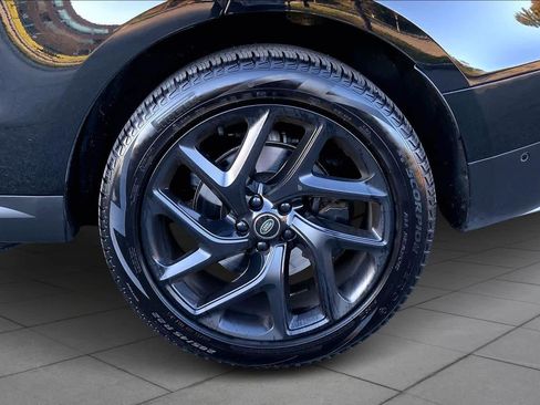 Used 2024 Land Rover Range Rover Sport SE image 10