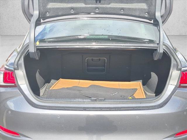 Used 2025 Lexus ES 350 w/ Premium Package FWD image 6
