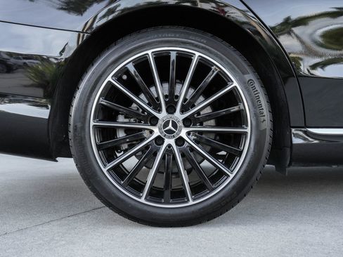 Used 2021 Mercedes-Benz C 300 Sedan image 29