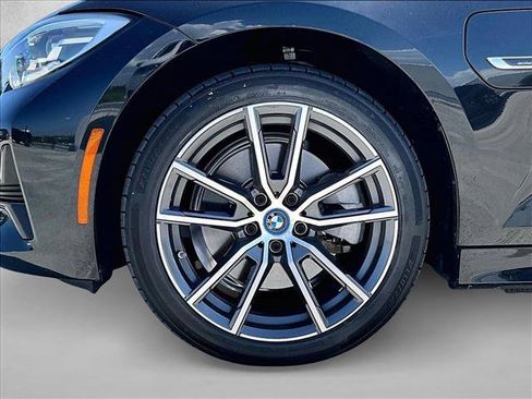 Used 2022 BMW 330e w/ Driving Assistance Package RWD image 10