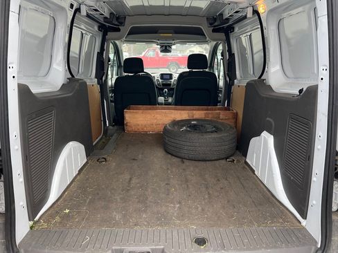 Used 2022 Ford Transit Connect XL image 7