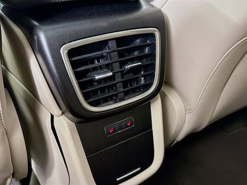 Used 2020 Lincoln Nautilus Reserve image 30