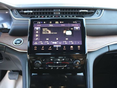 Used 2021 Jeep Grand Cherokee L Summit w/ Advanced Protech Group IV AWD/4WD image 30