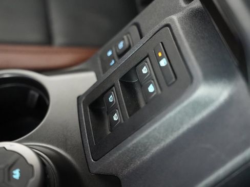 Used 2022 Ford Bronco Outer Banks AWD/4WD image 27