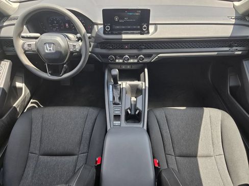Used 2025 Honda Accord LX image 27
