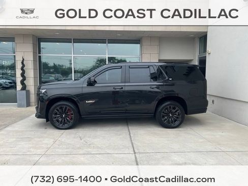 Certified 2024 Cadillac Escalade V w/ LPO, ONYX Package AWD/4WD image 2