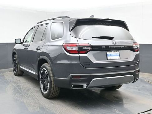 New 2026 Honda Pilot Touring image 7