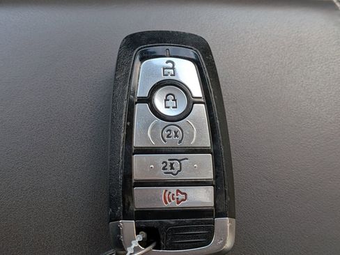 Certified 2023 Ford Explorer Platinum w/ Technology Package image 33