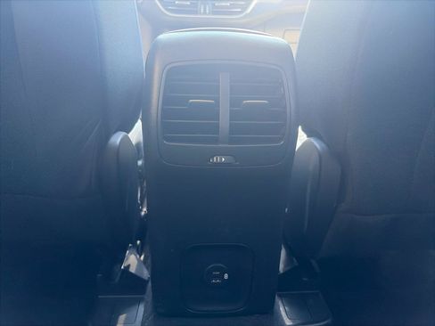Used 2020 Ford Escape SE FWD image 14