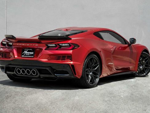 Used 2023 Chevrolet Corvette Z06 w/ Chrome Exterior Badge Package RWD image 8