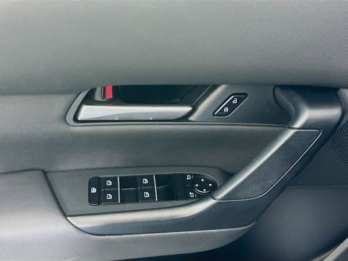 Used 2025 MAZDA CX-50 AWD 2.5 S w/ Preferred Package image 15