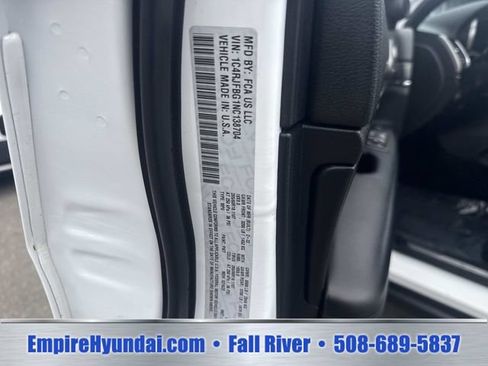 Used 2022 Jeep Grand Cherokee Limited AWD/4WD image 22