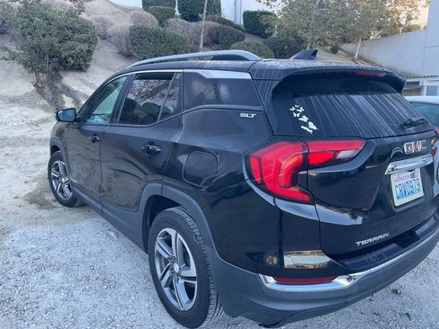 Used 2020 GMC Terrain SLT FWD image 9