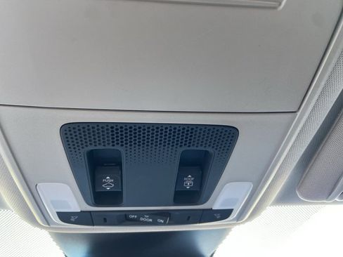 Used 2023 Honda Pilot Touring image 48