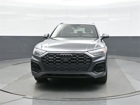 Used 2024 Audi Q5 2.0T Premium Plus w/ Premium Plus Package image 2