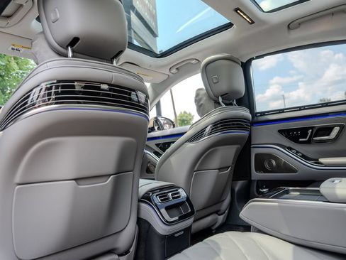 Used 2023 Mercedes-Benz S 580 4MATIC Sedan image 20