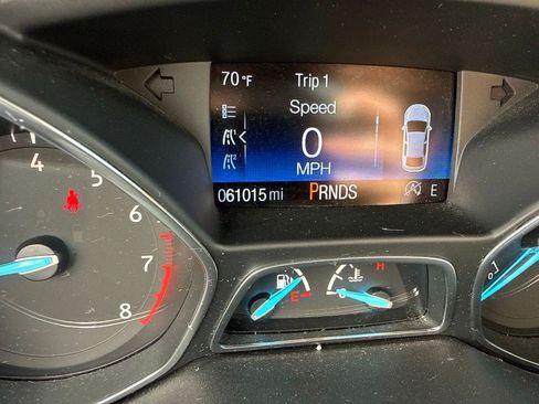 Used 2019 Ford Escape SE FWD image 11