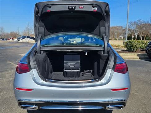 Certified 2024 Mercedes-Benz Maybach S 580 4MATIC image 37
