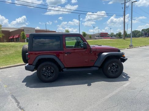 Used 2021 Jeep Wrangler Sport AWD/4WD image 8