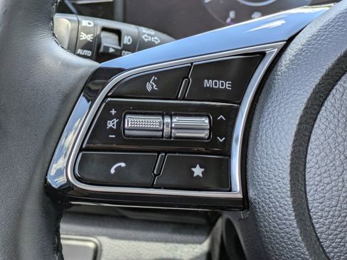 Certified 2024 Kia Seltos S FWD image 17