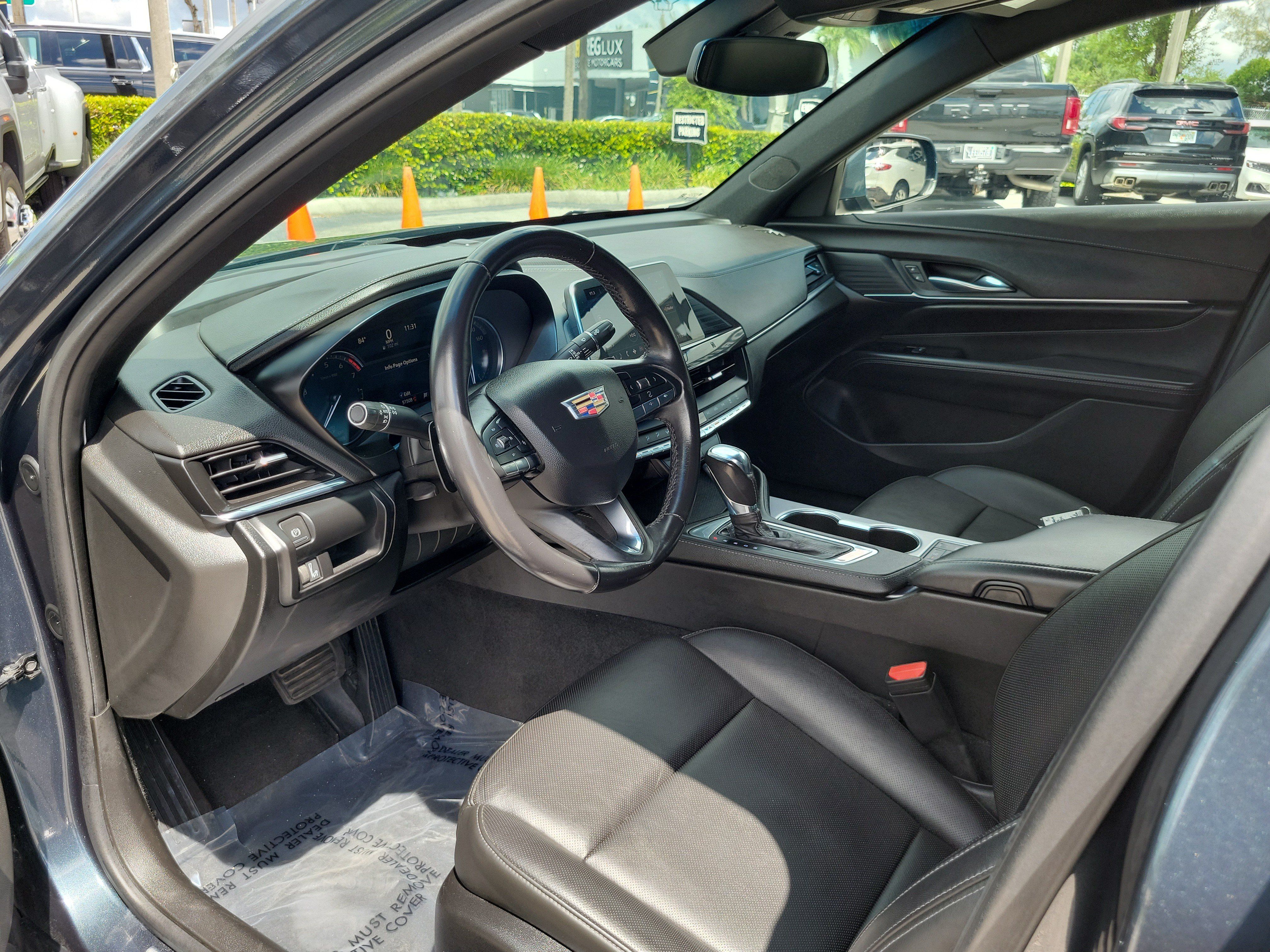 Used 2021 Cadillac CT4 Premium Luxury RWD image 9