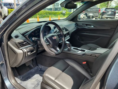 Used 2021 Cadillac CT4 Premium Luxury RWD image 9