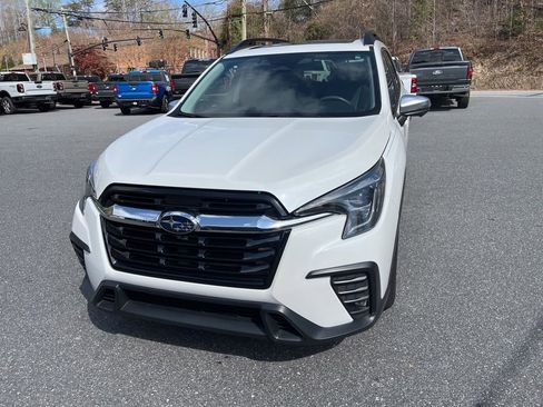 Used 2023 Subaru Ascent Limited w/ Technology Package image 5