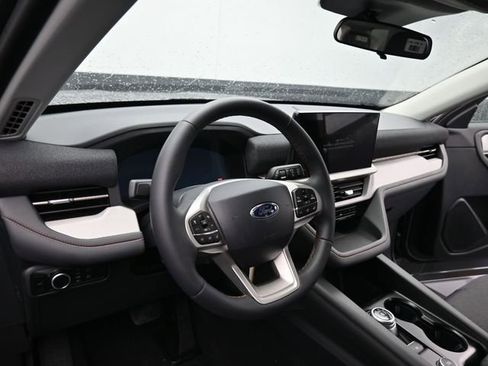 New 2026 Ford Explorer Active image 15